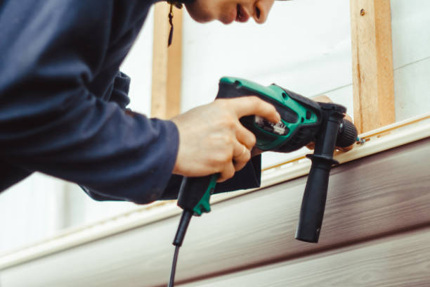 Best Insulated Siding Installation  in Loma Ri, CA
